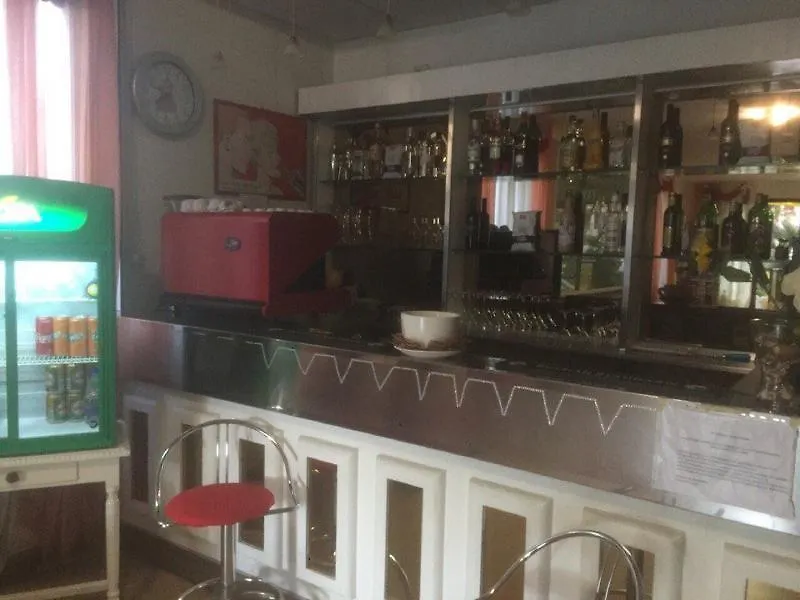 רימיני Hotel Criss